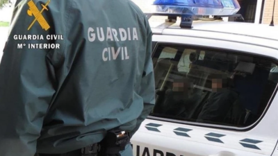 La Guardia Civil llevó a cabo las dos detenciones por este suceso.