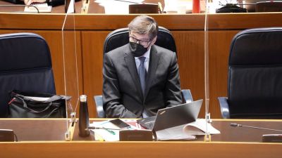 El vicepresidente ha comparecido a petición de PP y Ciudadanos.