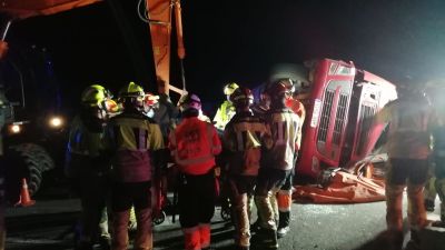 Herido grave el conductor de un vehículo articulado al salirse de la vía y volcar en la A-138, en Mediano (Huesca). / EUROPA PRESS