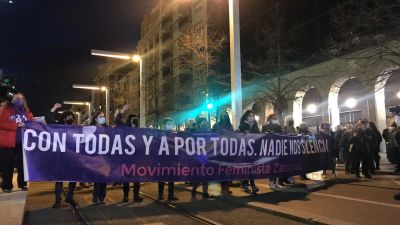 Comienzo de la manifestación por el Día Internacional de la Mujer en Zaragoza.