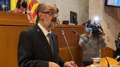 Imagen de archivo del presidente aragonés, Javier Lambán, durante una comparecencia en las Cortes. | Europa Press