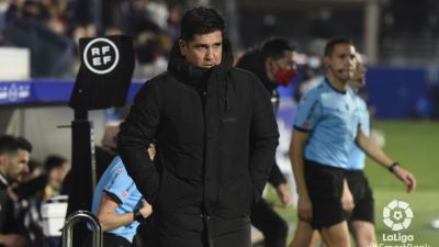 Xisco Muñoz, durante un instante del partido ante el Burgos.