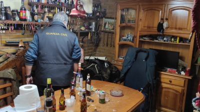 Registro de la vivienda del detenido. / Imagen: Guardia Civil.