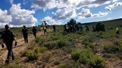 Imagen del momento en el que la Guardia Civil detenía al Rambo de Requena.