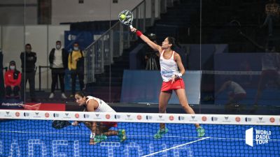 Las hermanas Sánchez Alayeto durante el encuentro de este miércoles.