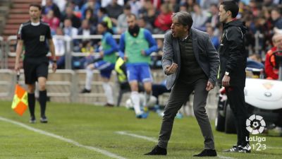 Natxo González durante un encuentro con el Real Zaragoza.