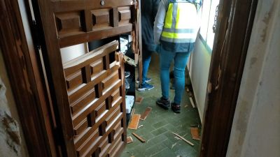 Momento de la operación policial, llevada a cabo en un edificio ocupado de la calle Boggiero. | Policía Nacional