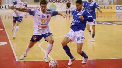 Jamur, en un partido de esta temporada con el Fútbol Emotion Zaragoza.