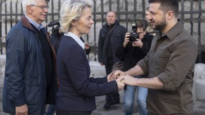 Ursula Von der Leyen y Josep Borrell se han reunido con Zelenski en Kiev. / Foto: EFE