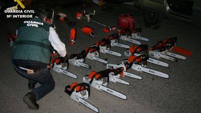 Material aprehendido por la Guardia Civil de Teruel. / Guardia Civil