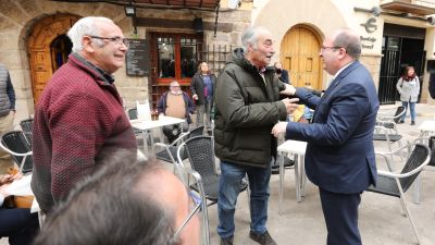 El ministro Miquel Iceta, durante su visita a Mora de Rubielos./EUROPA PRESS