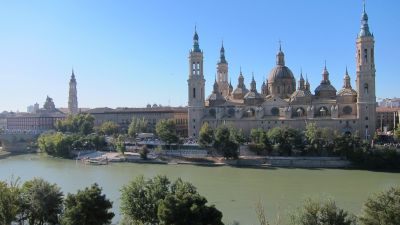 El parque de Macanaz, junto a la ribera, es uno de los espacios que van a recibir el tratamiento contra las garrapata. | Europa Press