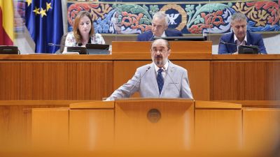 Javier Lambán, presidente de Aragón, durante el pleno de este jueves. / Cortes de Aragón