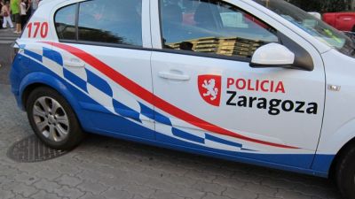Imagen de archivo de un vehículo de la Policía Local de Zaragoza.