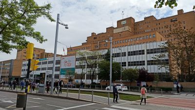 Fachada del Hospital Universitario Miguel Servet, en Zaragoza. / Europa Press