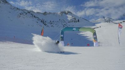 Fotografía de archivo de una competición en Formigal-Panticosa. / Europa Press.