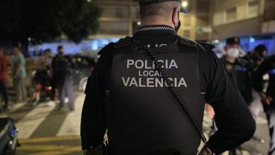 Imagen de archivo un agente de la Policía Local de Valencia. / PLV