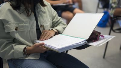 Fisioterapia, el Máster Universitario en Ingeniería Industrial y Terapia Ocupacional son las titulaciones en las que los alumnos encuentran antes trabajo./EUROPA PRESS