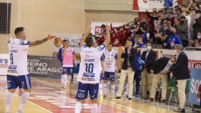 Retamar y Juanqui celebran un gol en el Siglo XXI. Foto: Jorge Vicioso