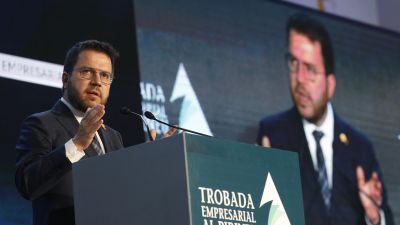 El presidente de la Generalitat, Pere Aragonès, durante el acto de inauguración de la Trobada Empresarial al Pirineu. (EFE/Fernando Galindo).