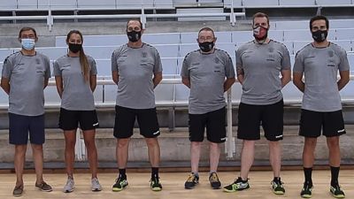 Una imagen del cuerpo técnico del Bada Huesca para la próxima temporada.