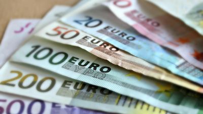 En Aragón se han presentado 731.427 declaraciones de la renta. / Pixabay