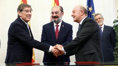 Firma de un protocolo de colaboración entre el Gobierno de Aragón y Astún. / Gobierno de Aragón