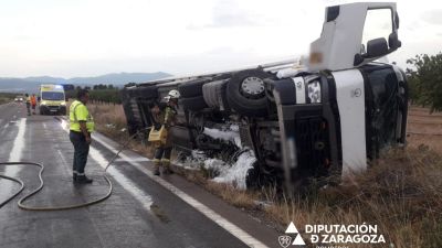 El accidente se produjo en la A-121, entre Fuendejalón y Ricla. / DPZ