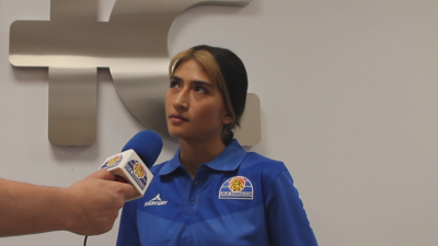 Melissa Jaimes atiende a la prensa.