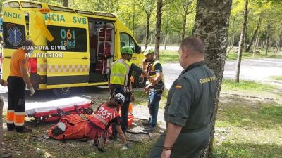 Imagen de uno de los rescates que ha realizado el GREIM este fin de semana. / Guardia Civil