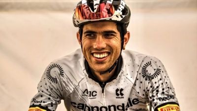 Roberto Bou durante una carrera.