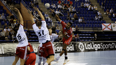 El Bada Huesca se enfrenta al Logroño