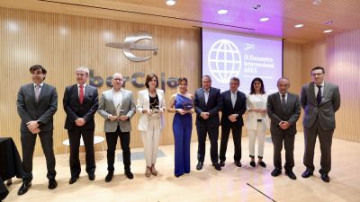 Foto de los galardonados en los premios AREX. / Aragón Exterior