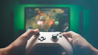 Mando de videojuegos. / Canva