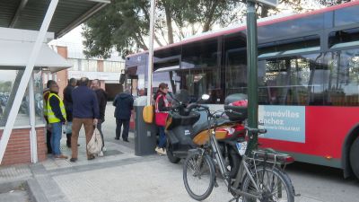 Los paros en el autobús urbano se recrudecen desde el día 14.