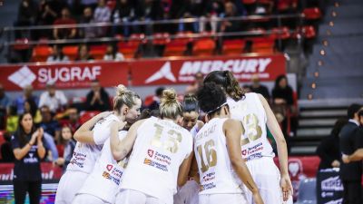 Las jugadoras del Casademont Zaragoza, en el partido del pasado miércoles.