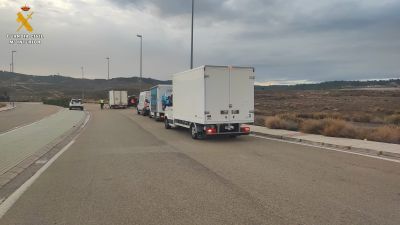 Control de inspección de camiones. / Guardia Civil