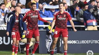 Francho, tras el 1-2 que le daba eventualmente la victoria al Real Zaragoza. Foto: LaLiga