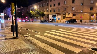 El atropello se produjo en un paso de peatones con semáforo. / Enrique Checa.