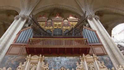 Órgano principal de la Seo del Salvador en Zaragoza.