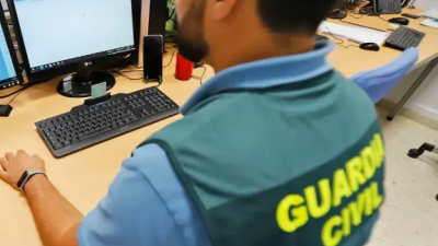 El detenido se encargaba de cuidar y acompañar a los estudiantes a las pistas. / Europa Press