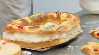 El roscón relleno de nata es el más popular entre los zaragozanos.