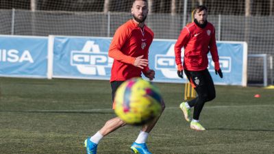 Jorge Pulido y José Ángel Carrillo durante un entrenamiento esta semana en el IES Pirámide