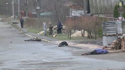 Varias víctimas en la ciudad de Bucha (Ucrania).