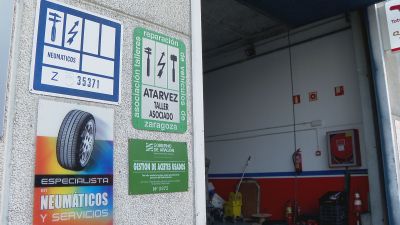 Los talleres oficiales están identificados con un distintivo.