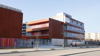 Fachada del CPI Rosales del Canal