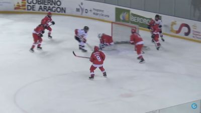 El Club Hielo Jaca femenino durante el partido ante el Majadahonda