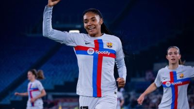 Salma Paralluelo celebran el 0-1 ante la Roma. Foto: Twitter FCB Femenino
