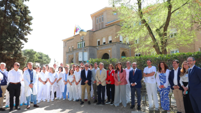 El presidente de Aragón y la consejera de Sanidad a su llegada al Hospital Royo Villanova. / Gobierno de Aragón