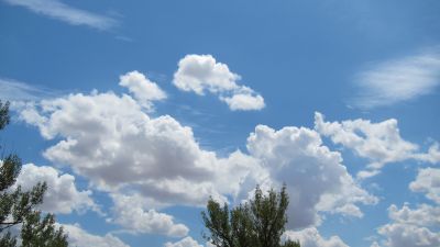 Las temperaturas mínimas irán en ascenso y máximas con pocos cambios este lunes en Aragón. / Europa Press